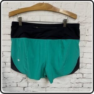 Lululemon Athletica Women’s Smooth Stride Shorts